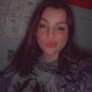 Meet your Posher, Chloe